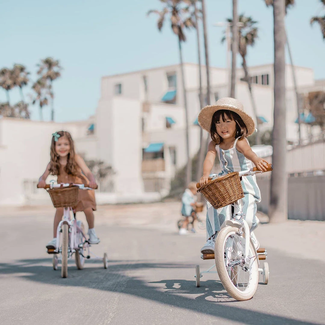 Banwood Classic Pedal Bicycle - White Bikes & Trikes 4 Banwood Classic Pedal Bicycle - White Bikes & Trikes