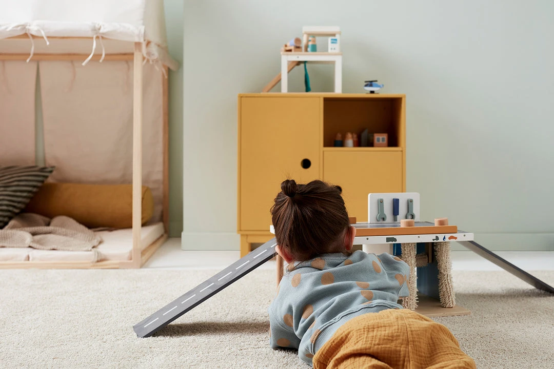 Kids Concept Kid's Concept - AIDEN 3 In One Wooden Toy Service Centre Wooden Play Sets 2 Kids Concept Kid's Concept - AIDEN 3 In One Wooden Toy Service Centre Wooden Play Sets