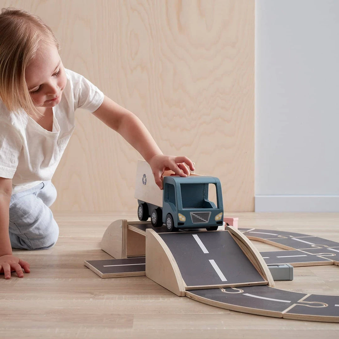 Kids Concept Sale Kid's Concept - AIDEN Wooden Garbage Truck 2 Kids Concept Sale Kid's Concept - AIDEN Wooden Garbage Truck