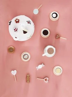 Kids Concept Kid's Concept - KID'S HUB Set Of 9 Wooden Toy Cakes And Pastries Pretend Play 5 Kids Concept Kid's Concept - KID'S HUB Set Of 9 Wooden Toy Cakes And Pastries Pretend Play