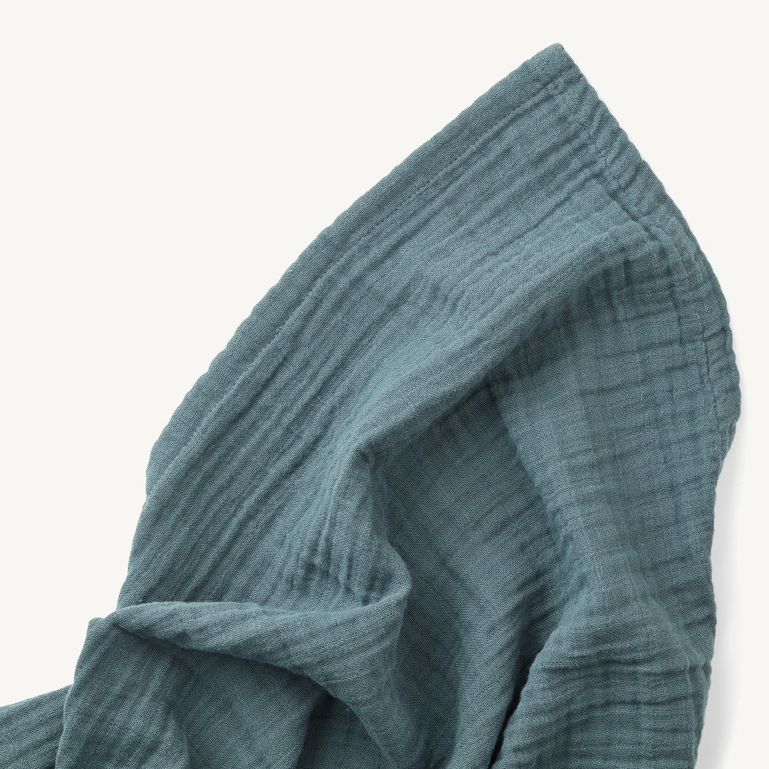 Liewood - Ben Organic Cotton Muslin Swaddle Solid - Whale Blue Sale 3 Liewood - Ben Organic Cotton Muslin Swaddle Solid - Whale Blue Sale