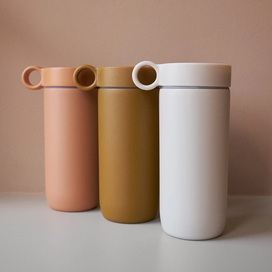 Liewood - Jansa Thermo Cup 300 Ml - Golden Caramel Holiday Shop 2 Liewood - Jansa Thermo Cup 300 Ml - Golden Caramel Holiday Shop