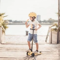 Bikes & Trikes Scoot And Ride Helmet With LED Light S/M - Lemon