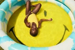 Sunnylife - The Pool Smiley Paddling Pool Holiday Shop 13 Sunnylife - The Pool Smiley Paddling Pool Holiday Shop